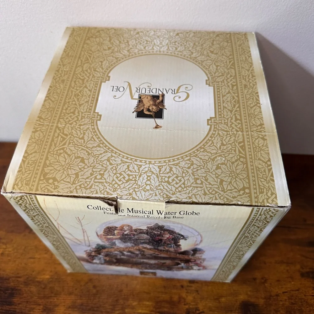Vintage 1999 Grandeur Noel Musical Nativity Water Globe - 150mm Revolving Base